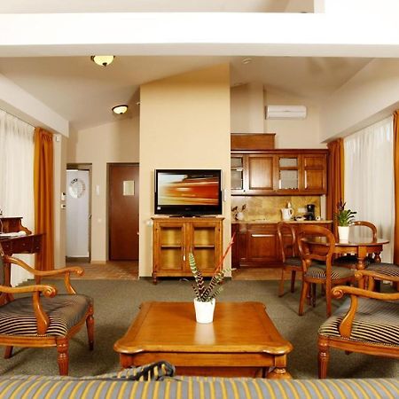 Jaukus Friedricho Pasazo Apartamentai ไคลเพดา ภายนอก รูปภาพ